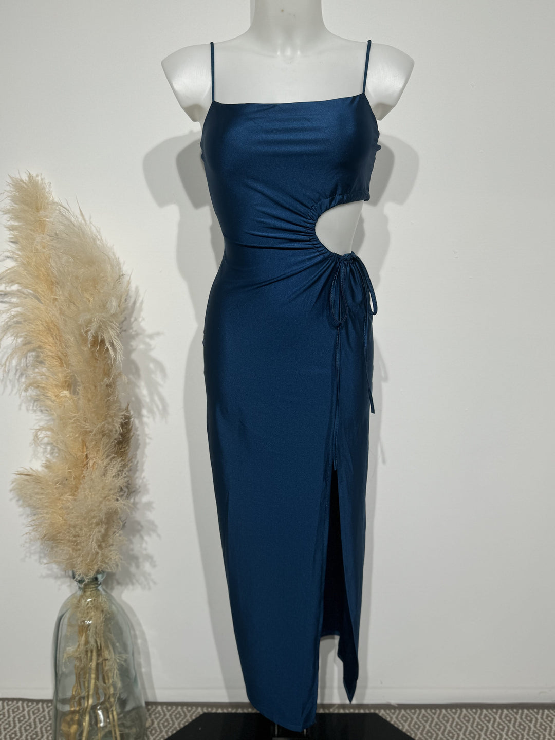 ROBE WITHNEY