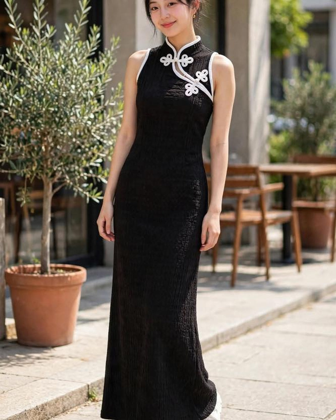 ROBE LEORA