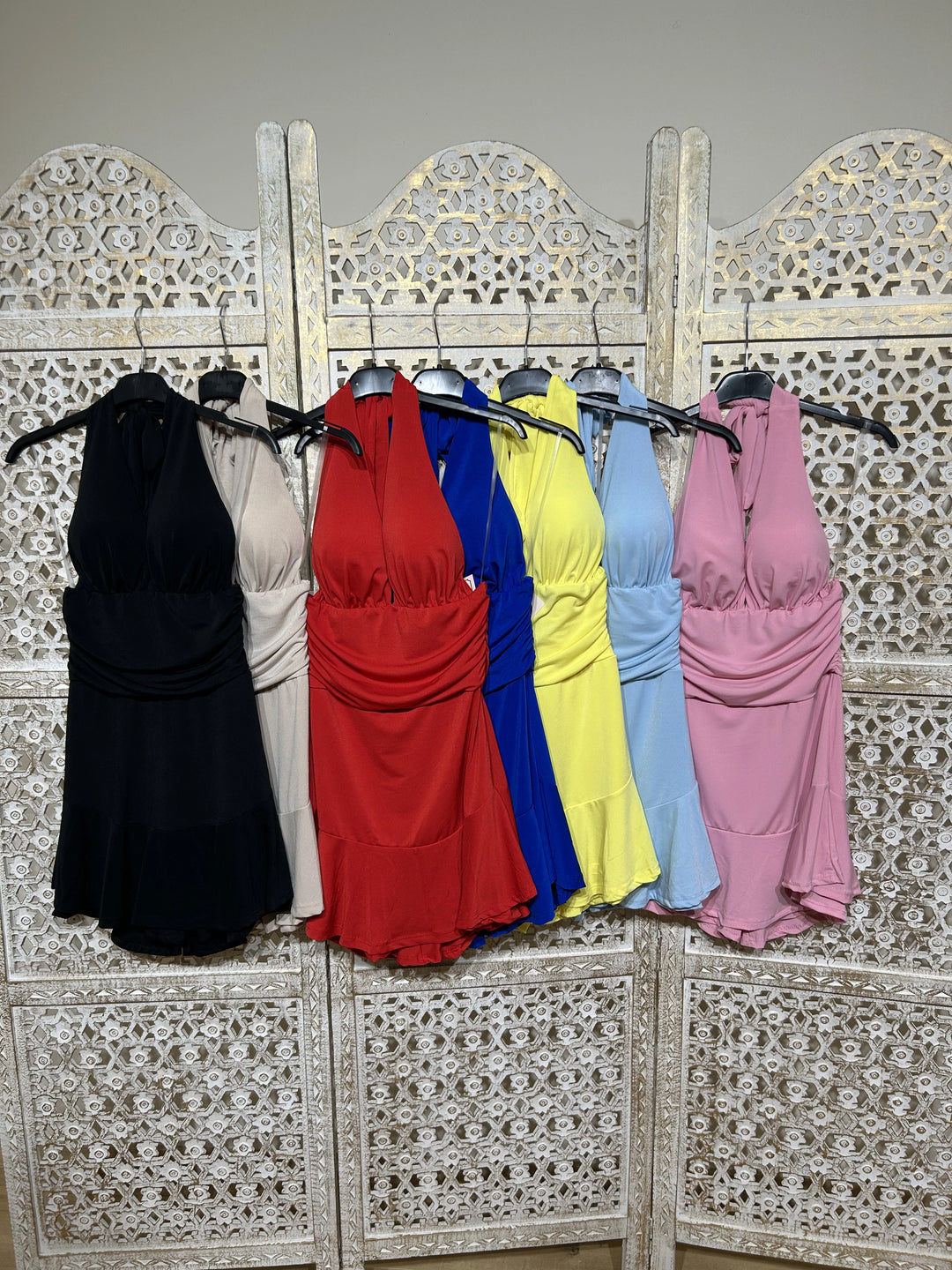 ROBE HILARY