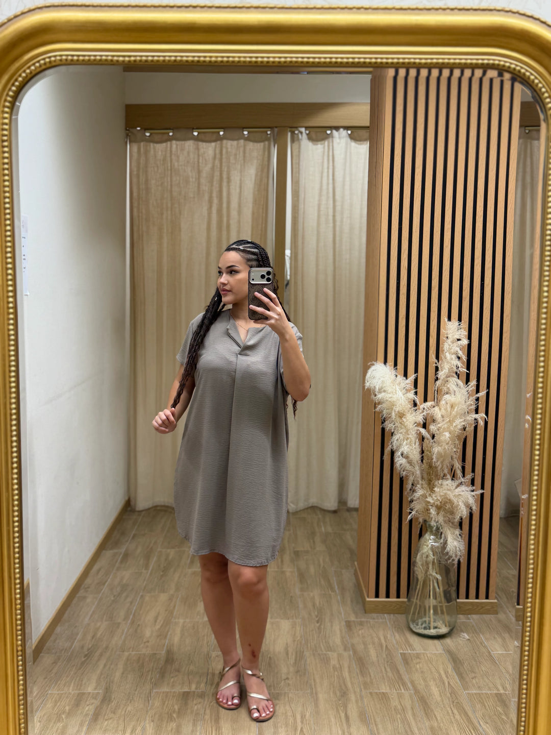 ROBE JELANI