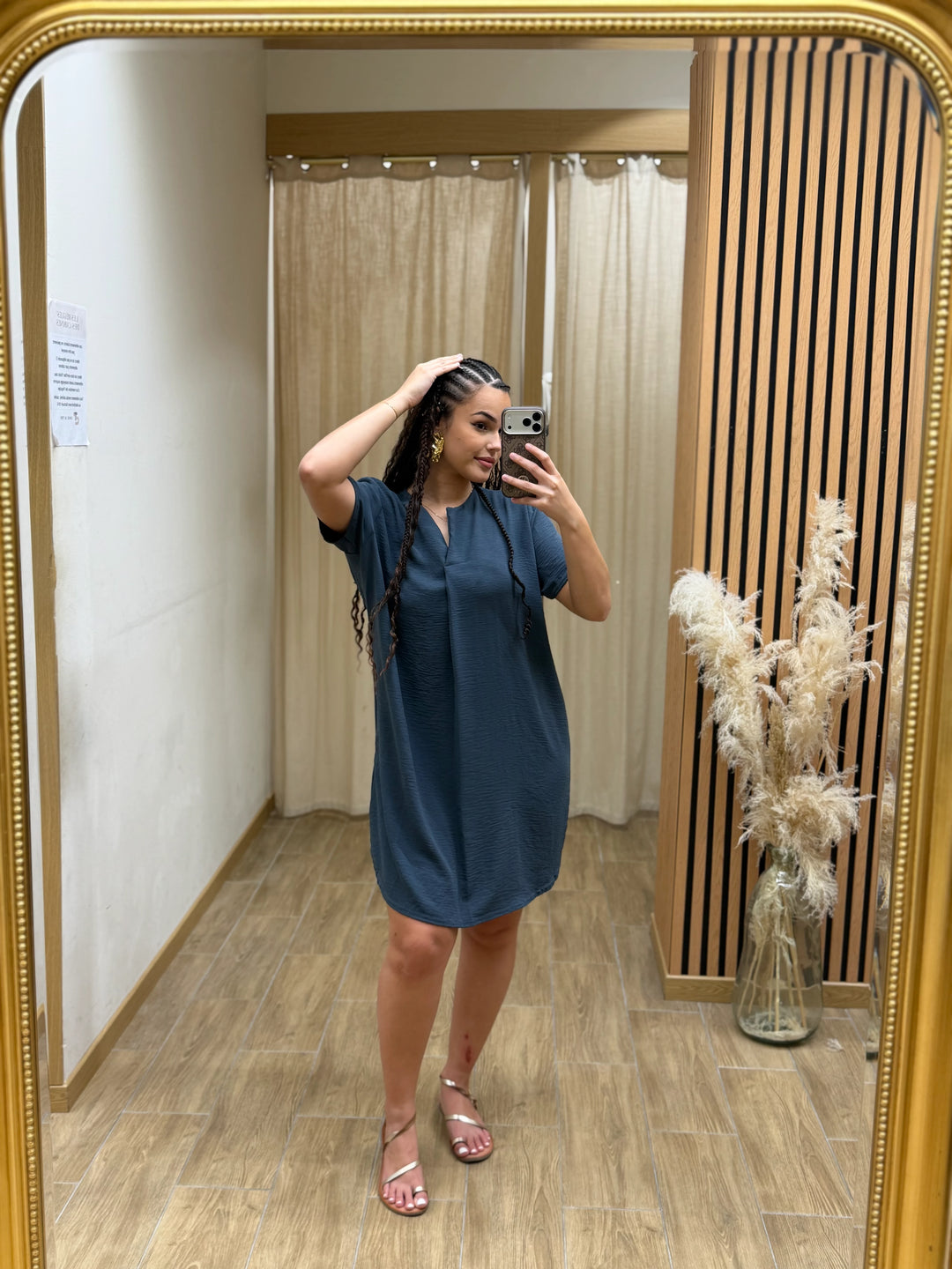 ROBE JELANI