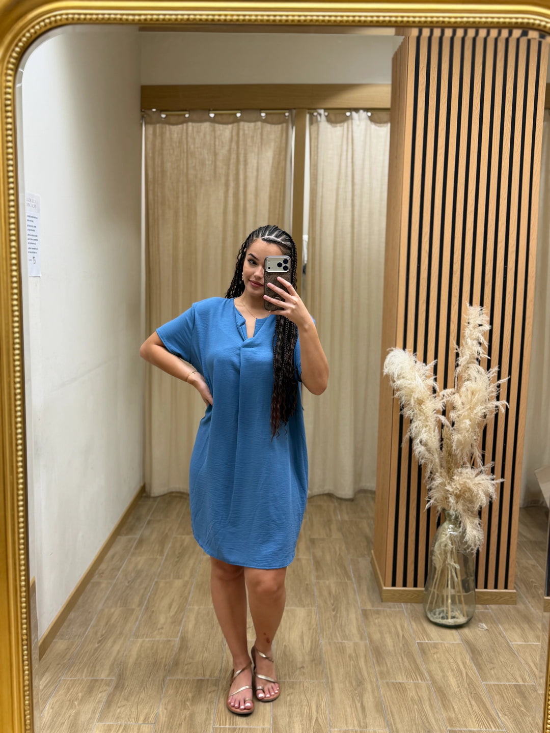 ROBE JELANI