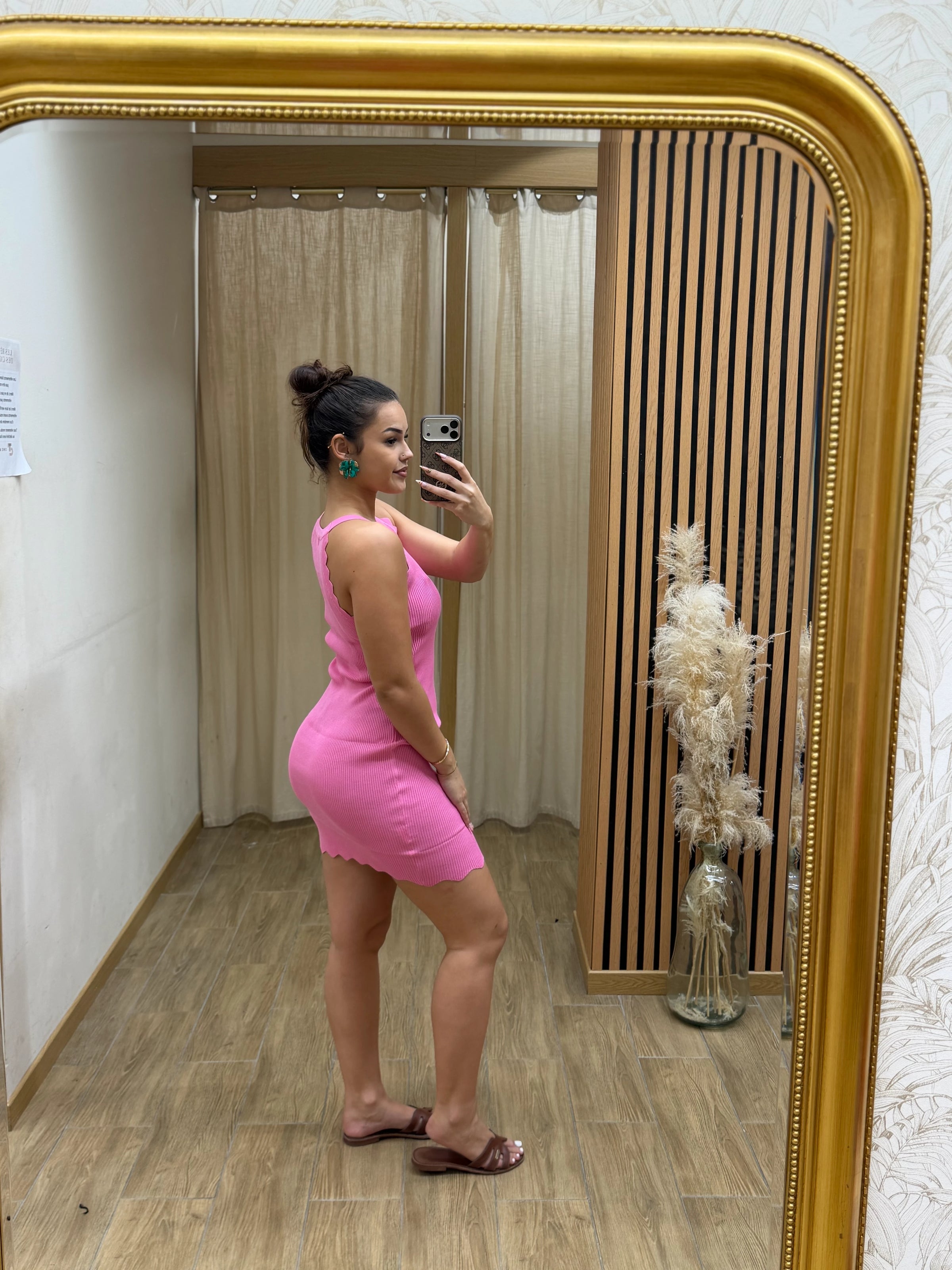 ROBE APRIL