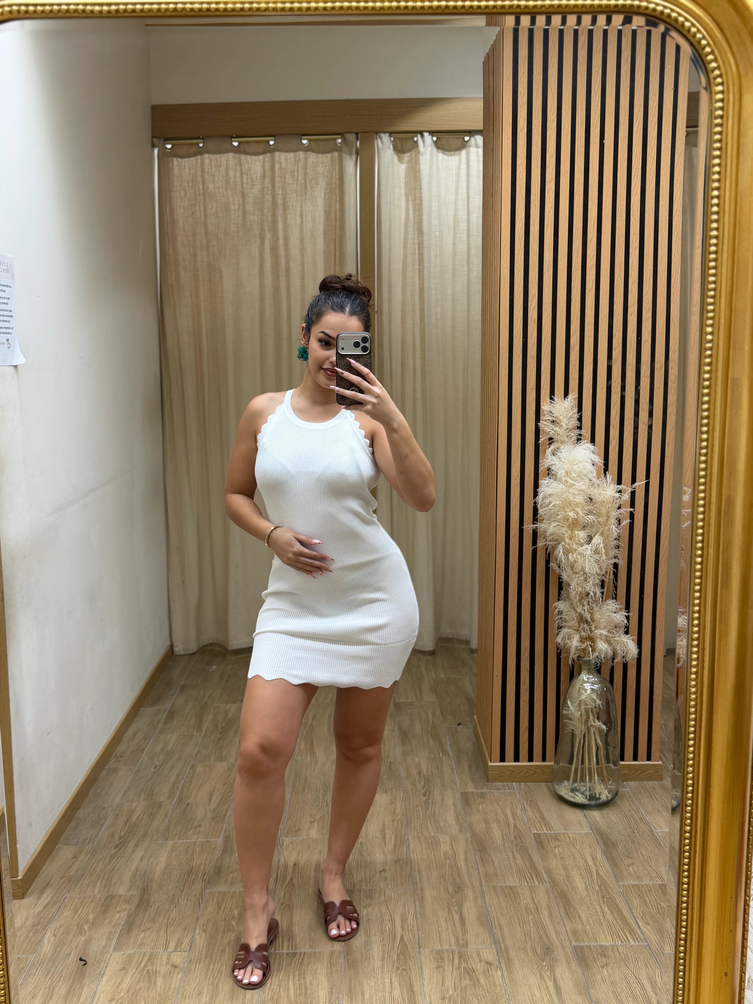 ROBE APRIL