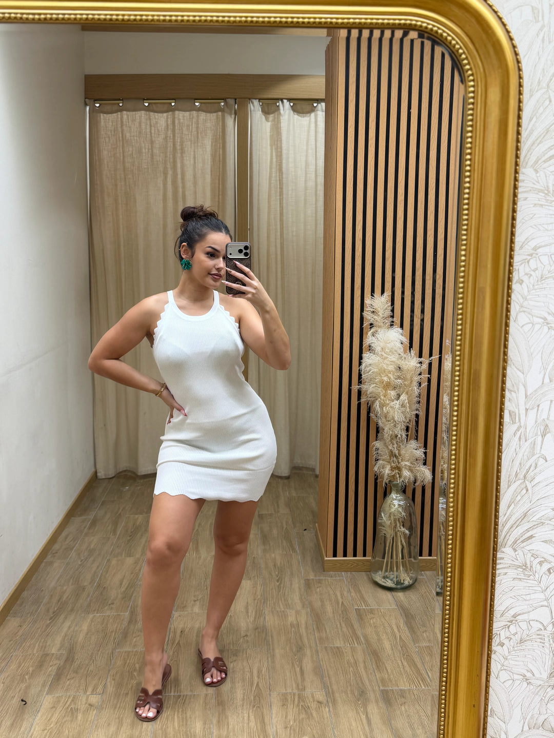 ROBE APRIL