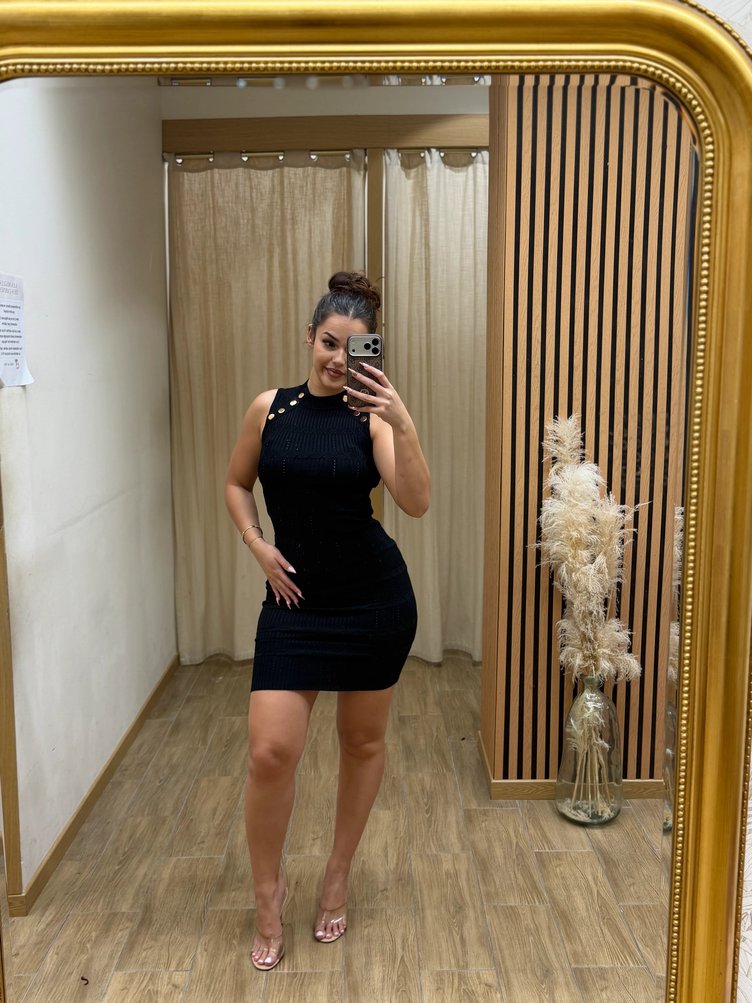 ROBE YRIS