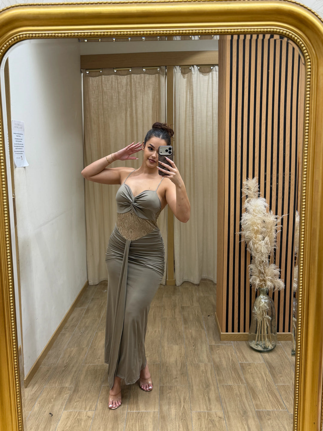 ROBE ARYETTE
