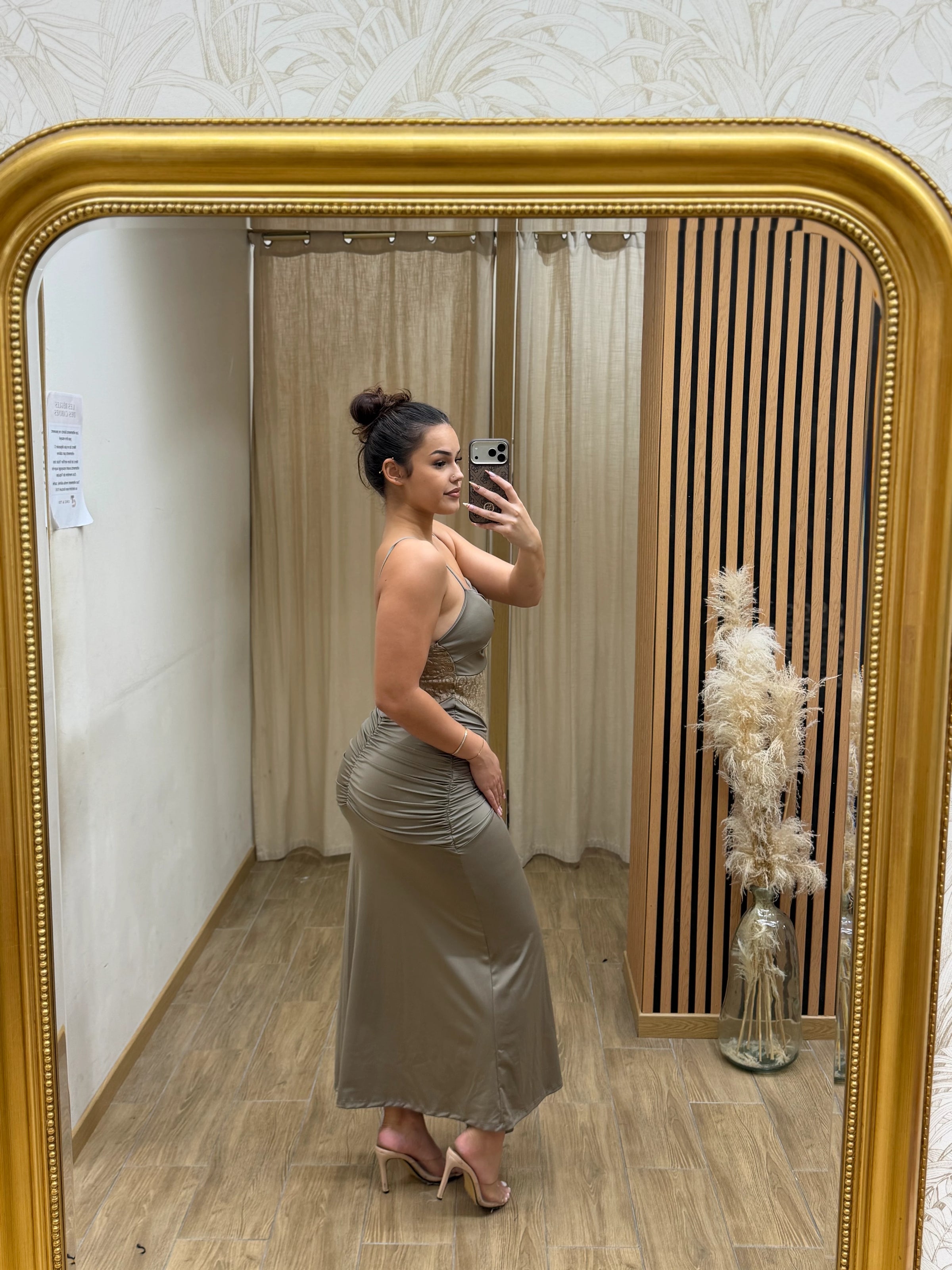 ROBE ARYETTE