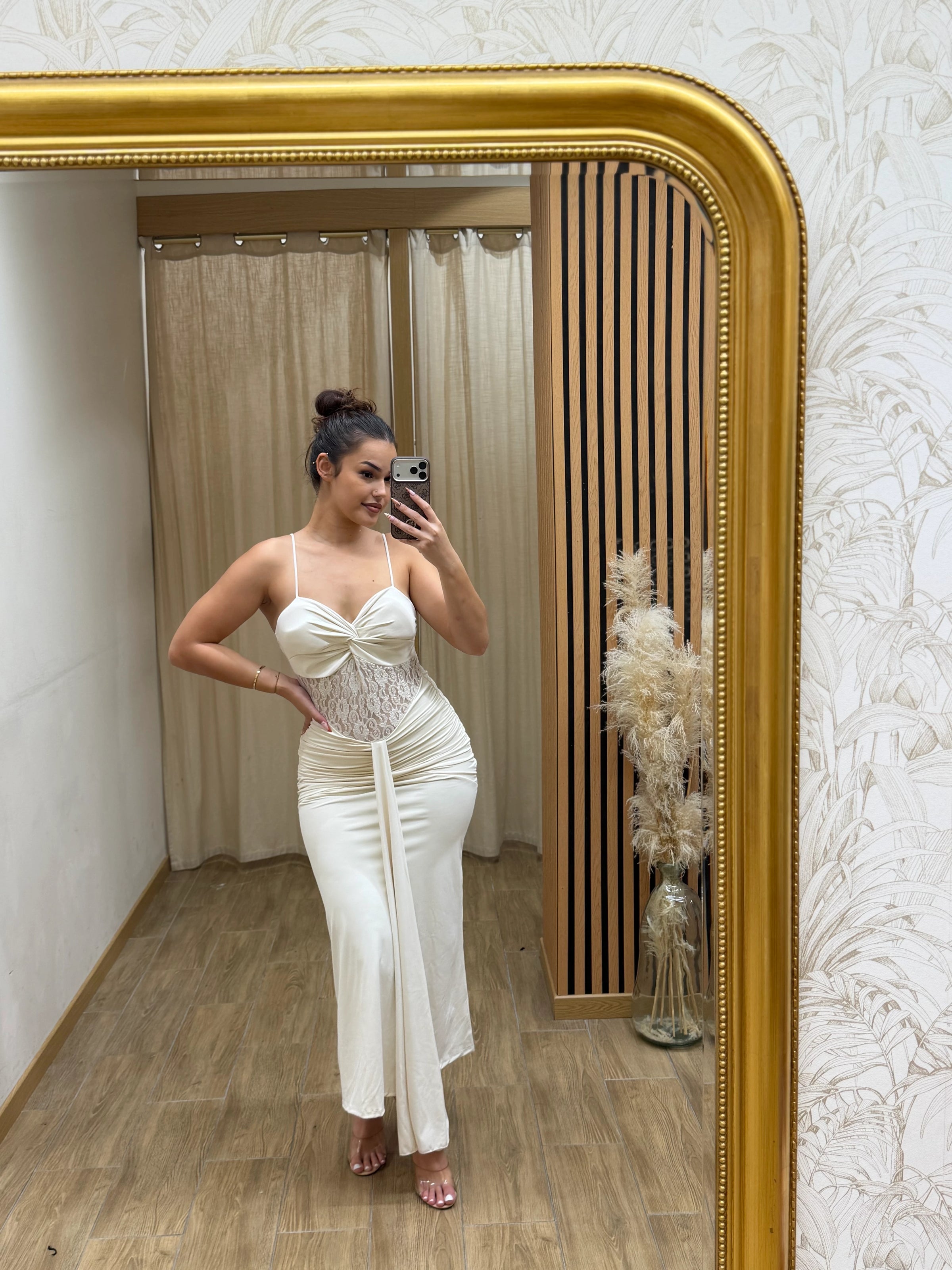 ROBE ARYETTE