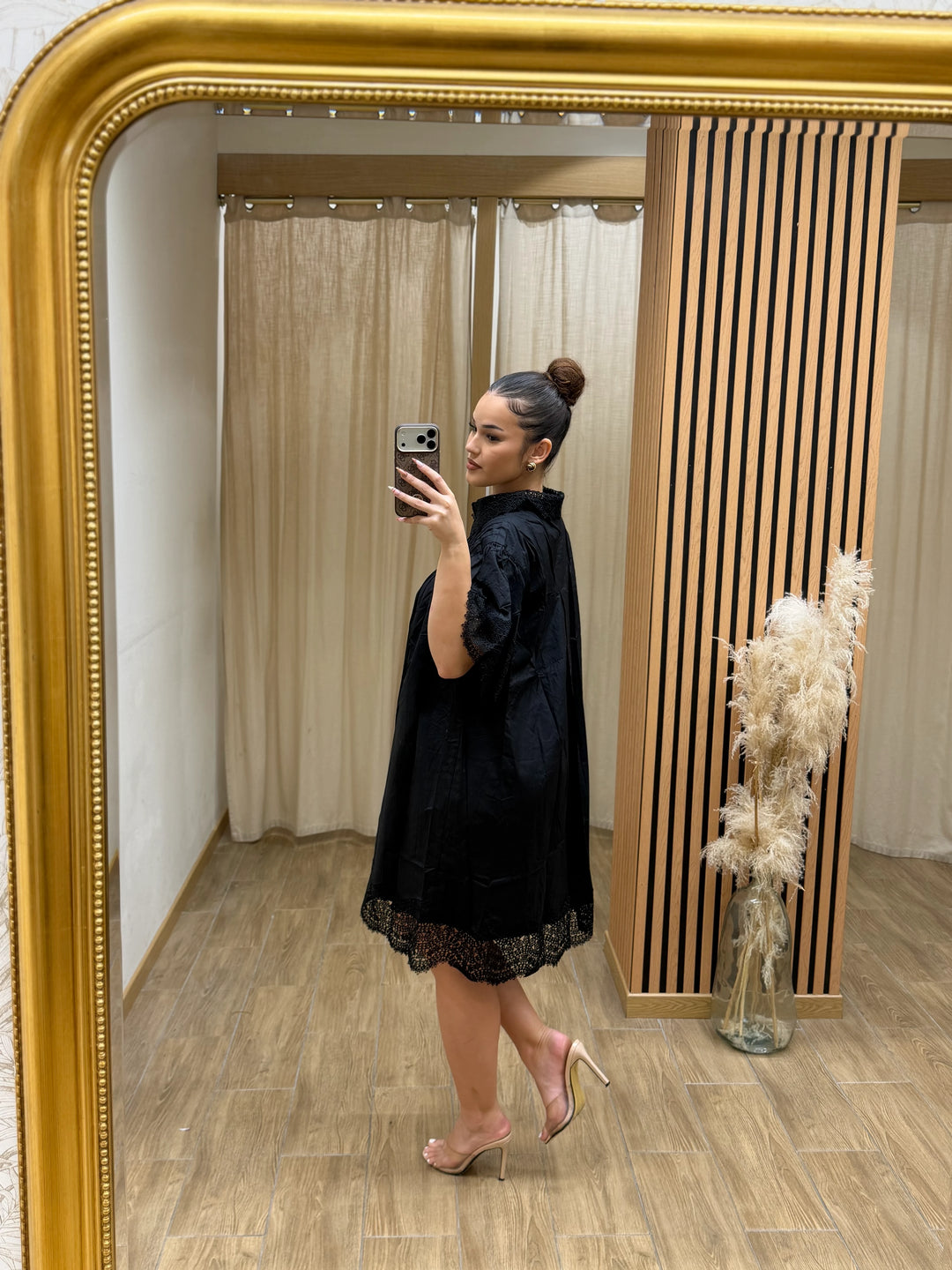 ROBE NESLI
