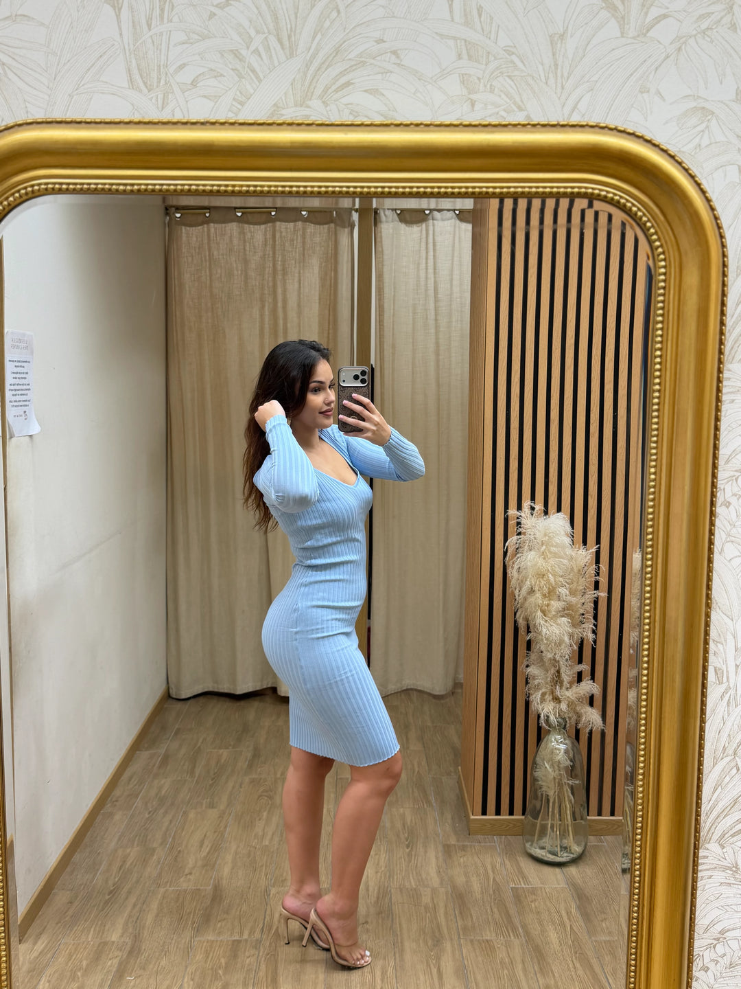 Robe Sylvanna coupe moderne femme – boutique mode Réunion