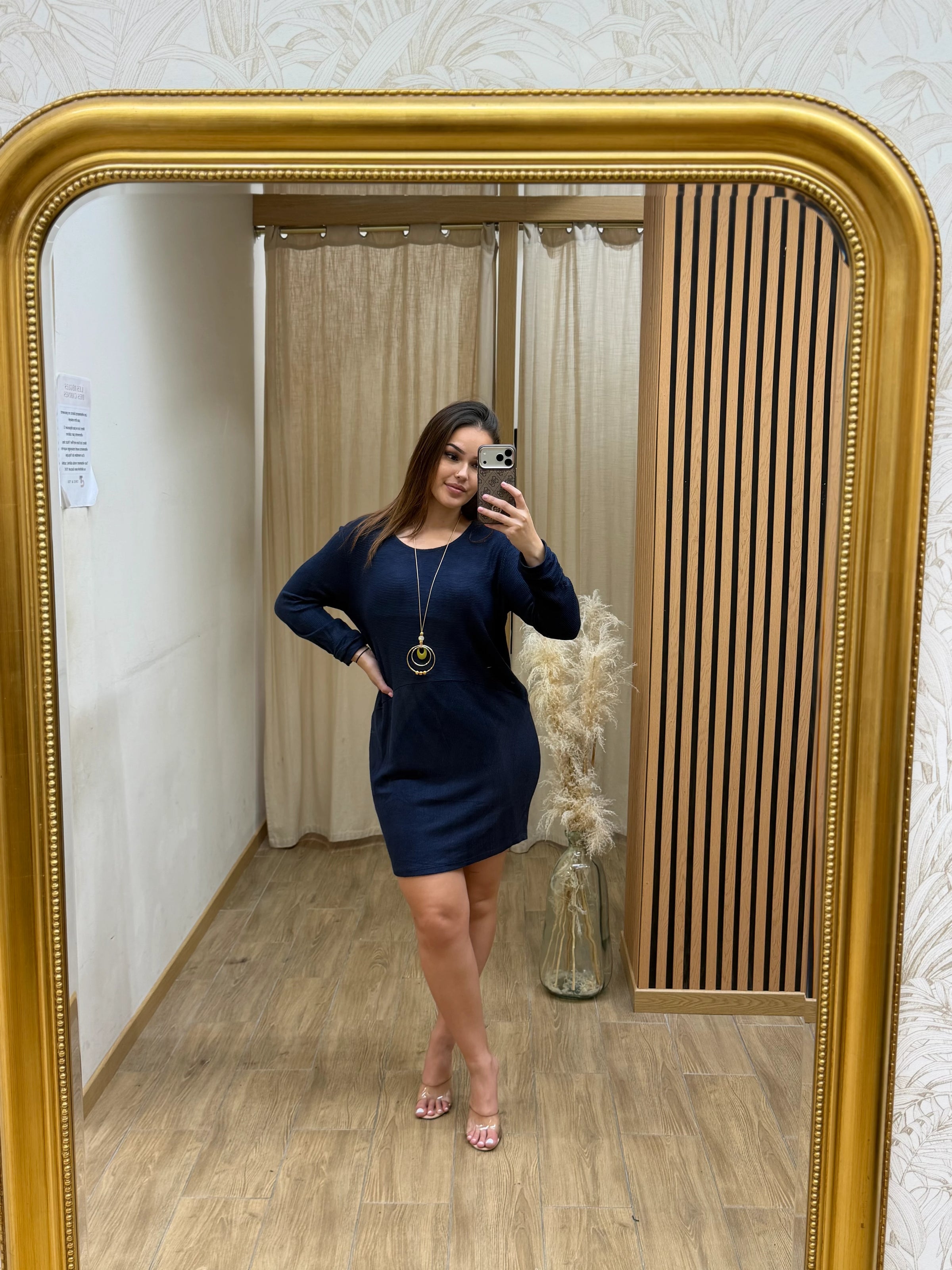Robe pull Amel détail femme – Chic & Toi La Réunion