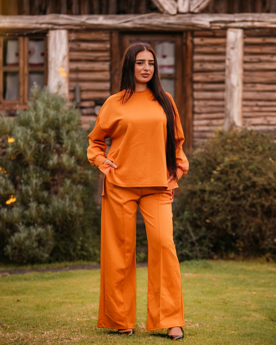 ENSEMBLE LAUREN
