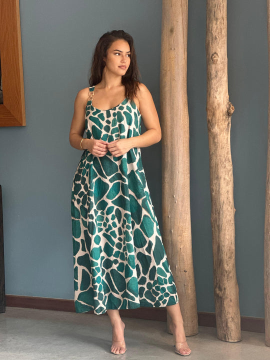 ROBE NELYORA