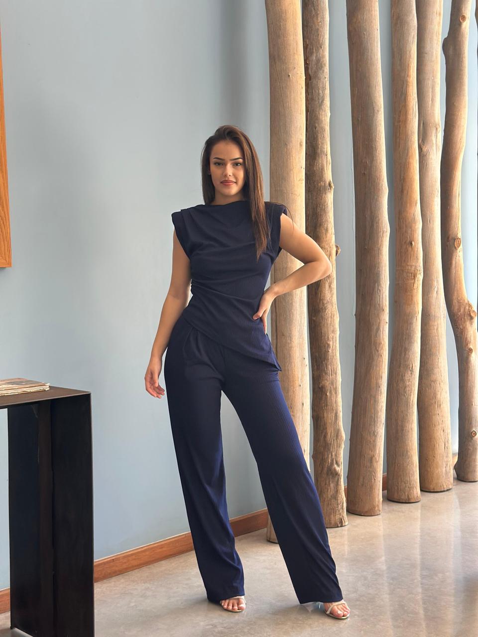 ENSEMBLE LEANE