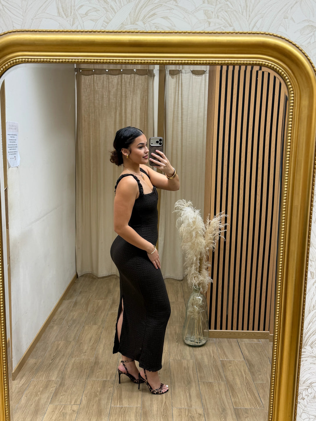 ROBE KENYLAN
