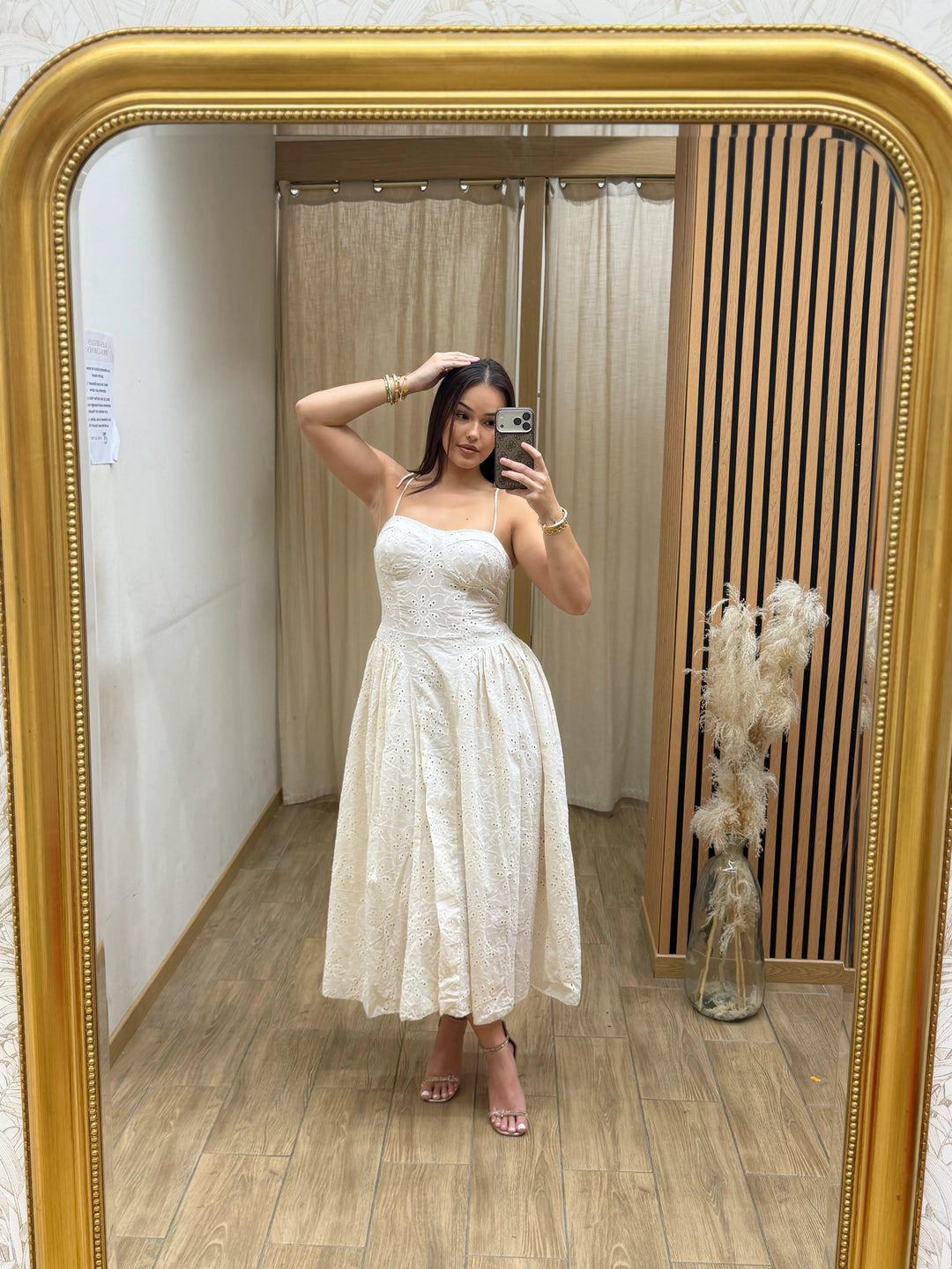 ROBE SHANNA