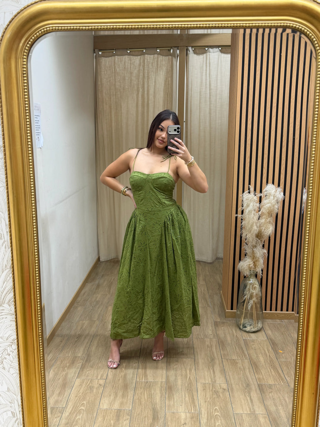 ROBE SHANNA