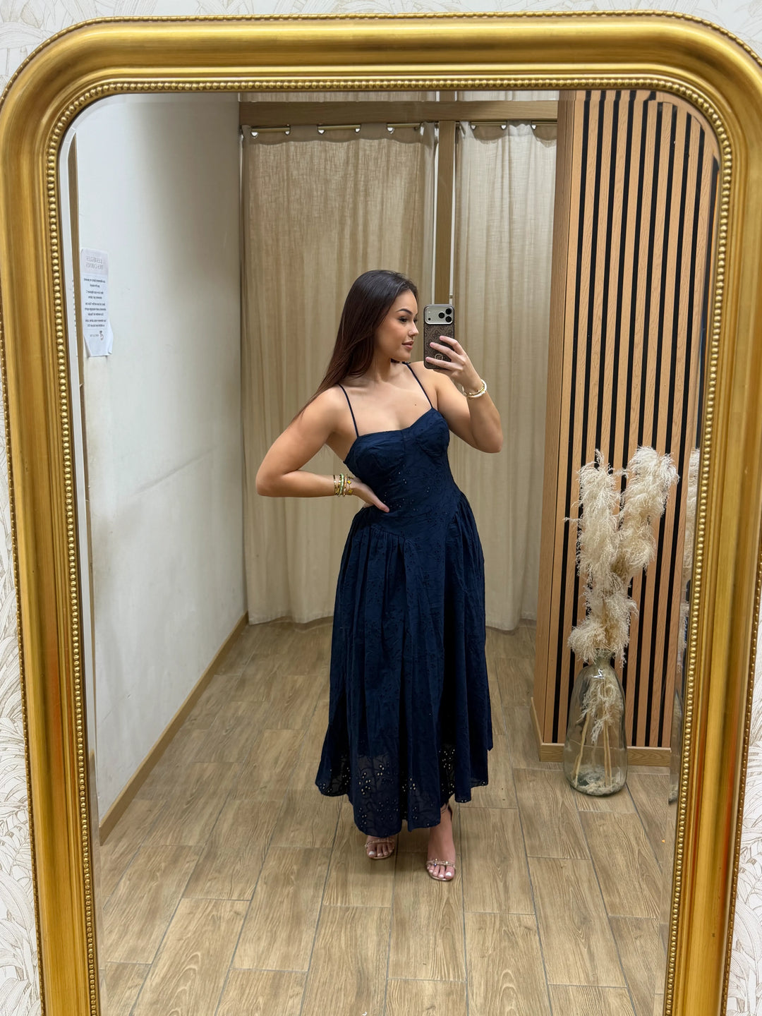 ROBE SHANNA