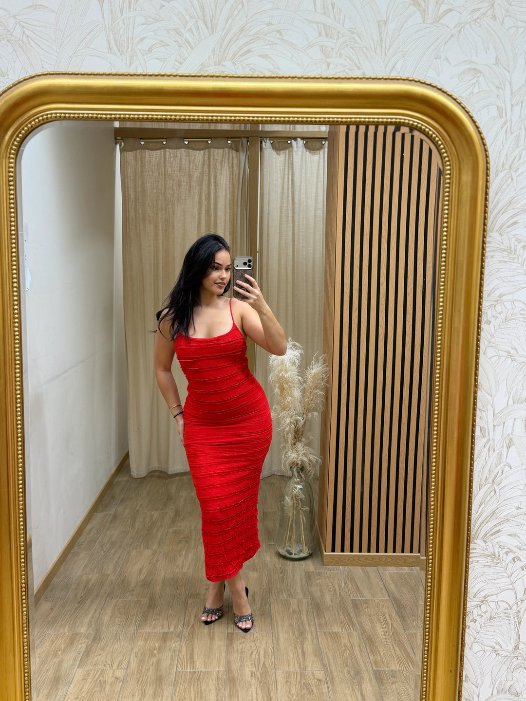 ROBE ZOHRA