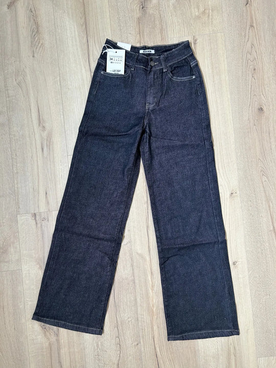 Jean large L8136 style tendance femme – Chic &amp; Toi Saint-Pierre