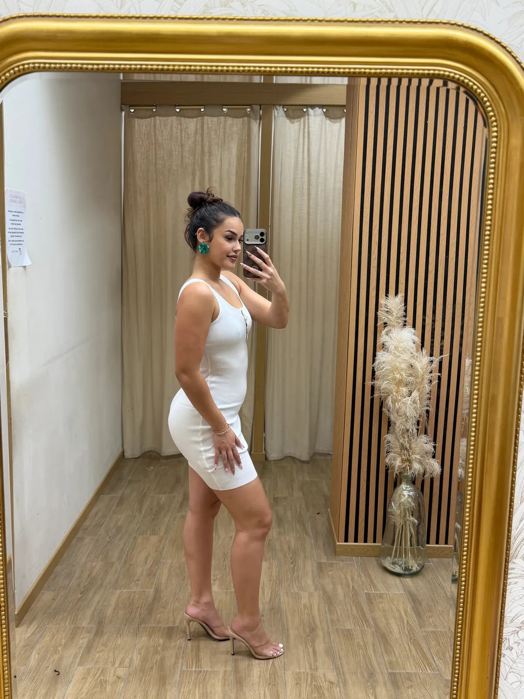 ROBE LEIKA