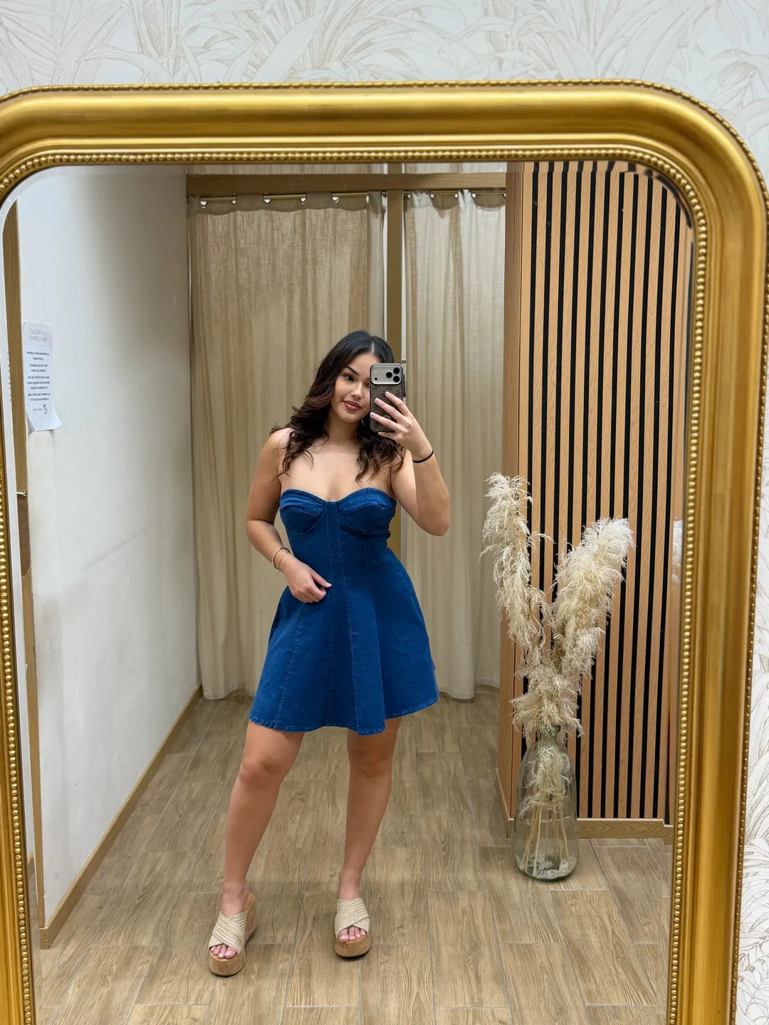 Robe Lynda coupe moderne femme – boutique mode Réunion