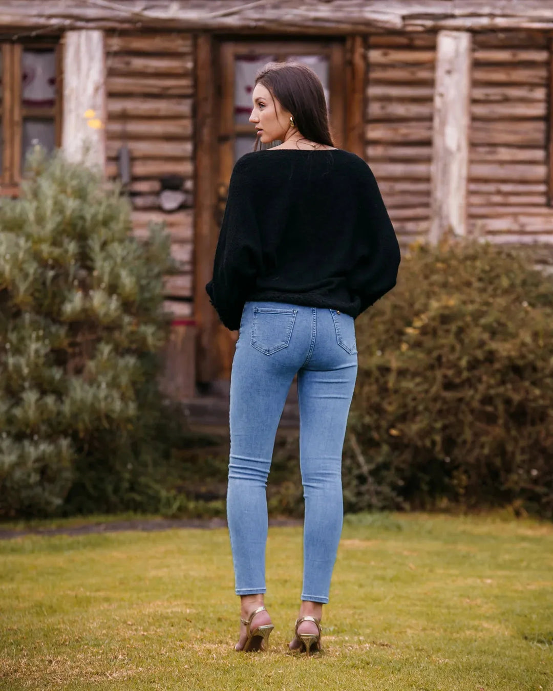 PULL ALBA